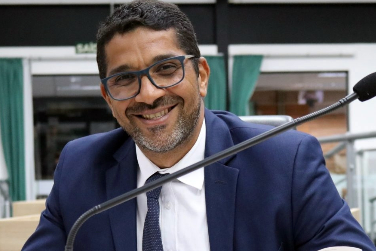 Helder Pereira propõe distribuição gratuita de óculos para população de baixa renda em Paulínia